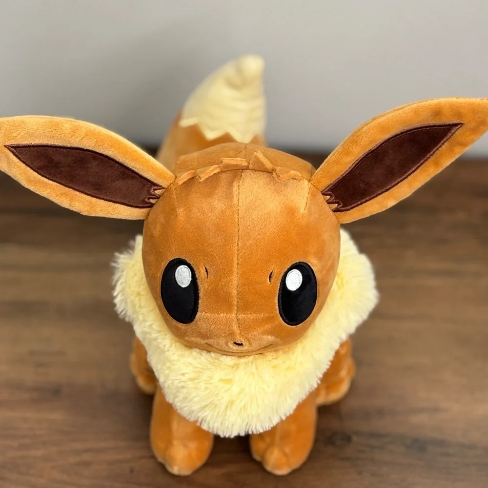 Pokemon Center EEVEE  9.5